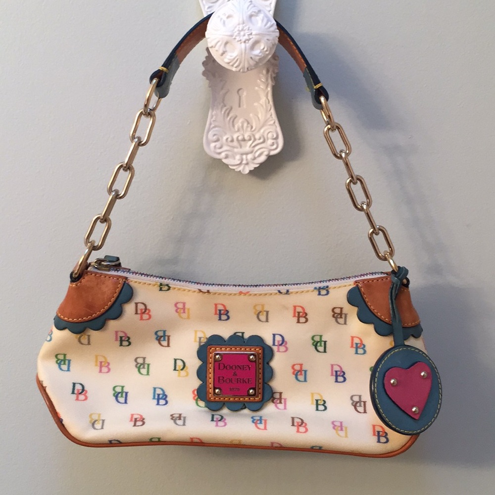 Dooney and Bourke handbag 🎀 [firm price]